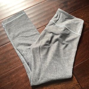 Lululemon gray cropped leggings